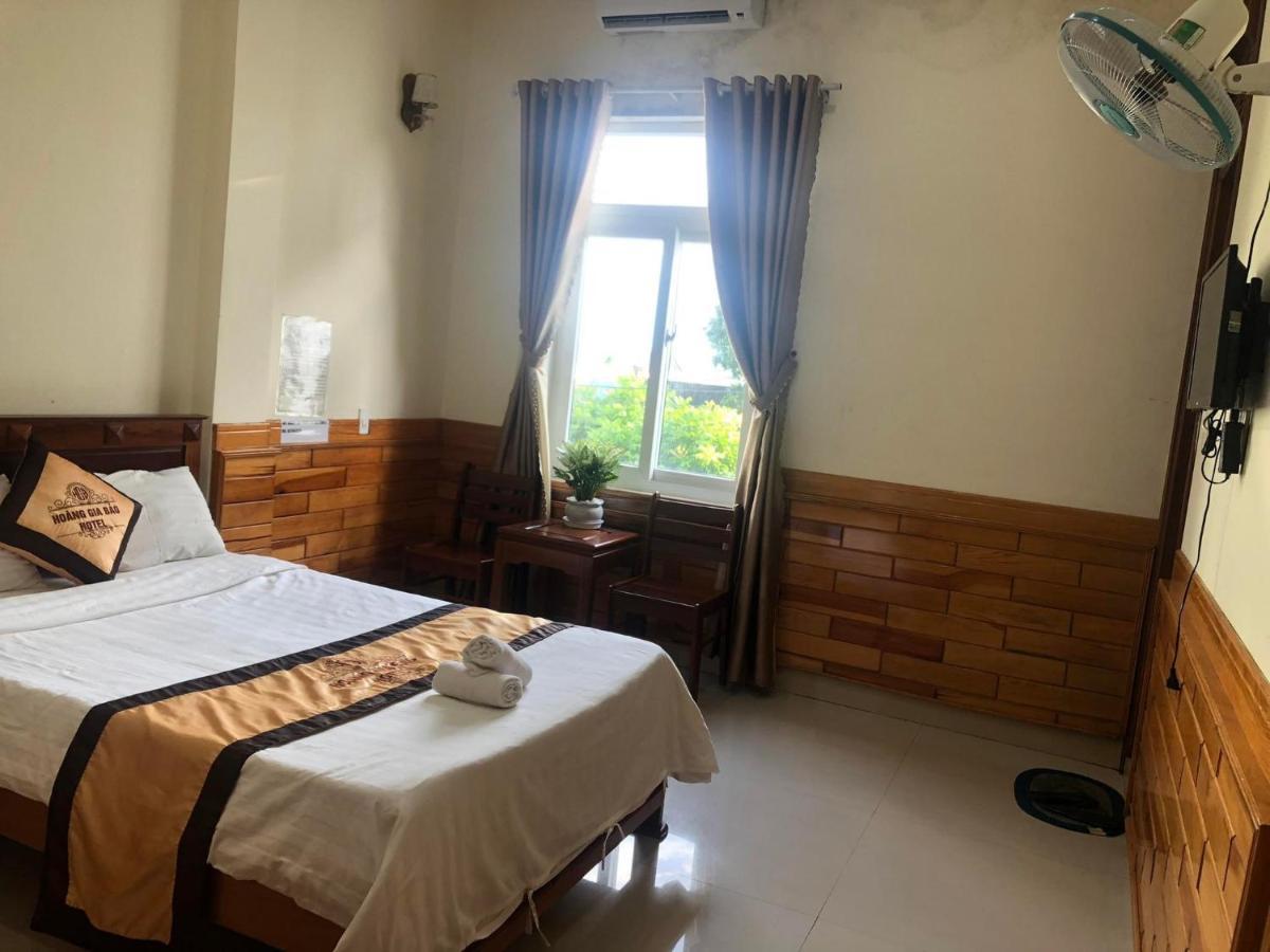 Hoang Gia Bao Hotel コントゥム エクステリア 写真