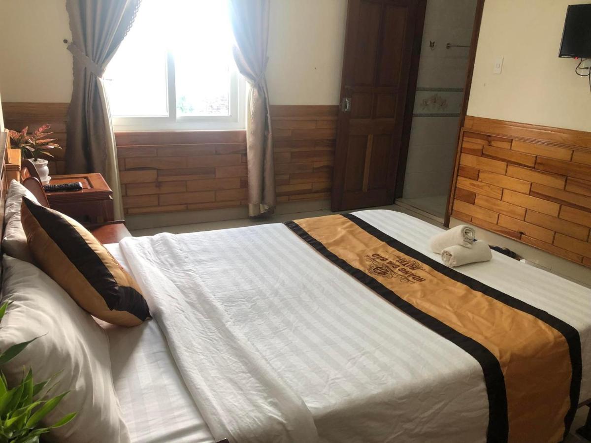 Hoang Gia Bao Hotel コントゥム エクステリア 写真