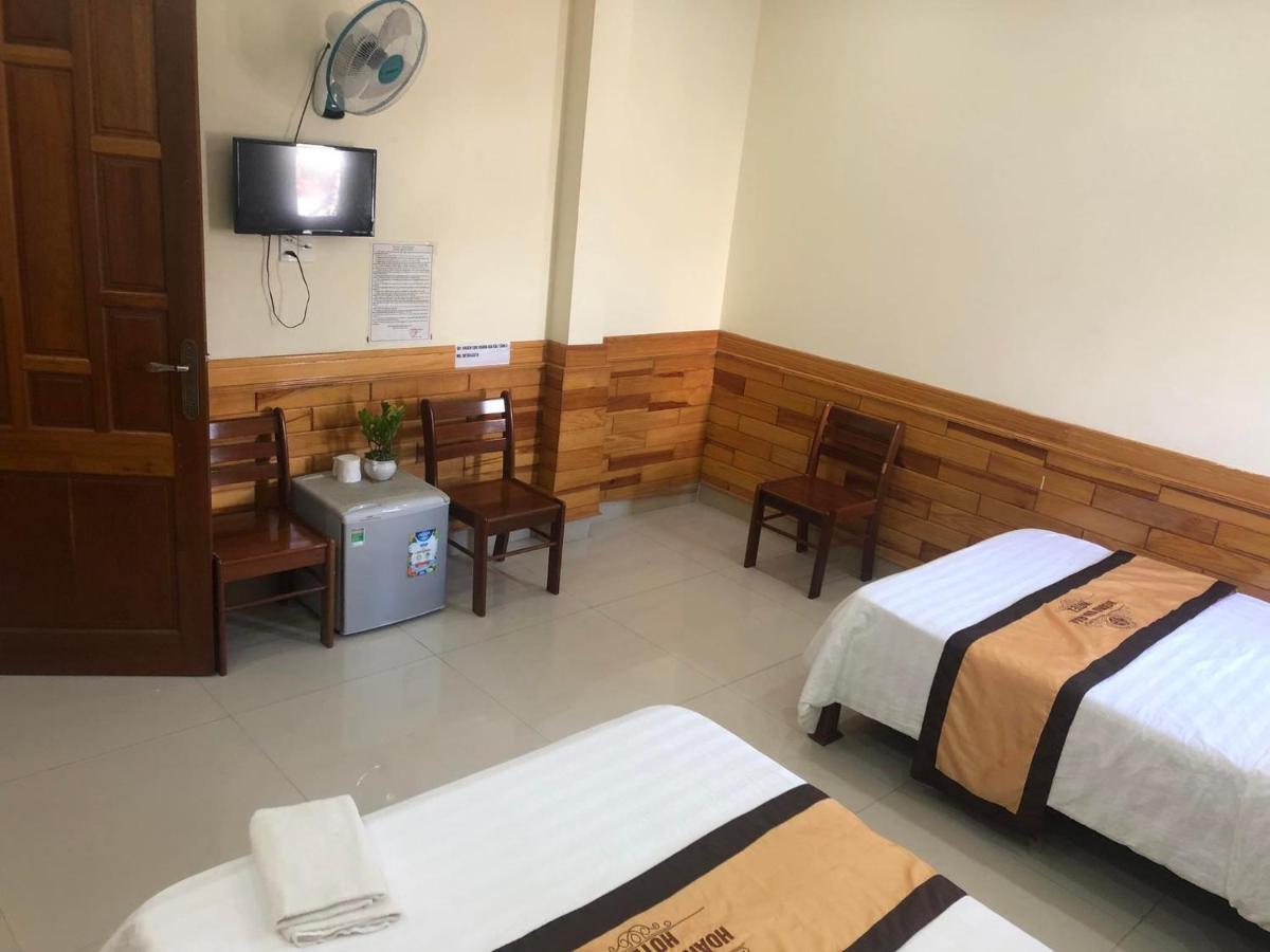 Hoang Gia Bao Hotel コントゥム エクステリア 写真